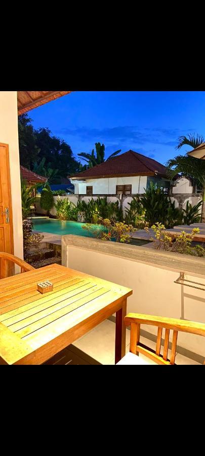 Villa Seruni Lovina Екстер'єр фото