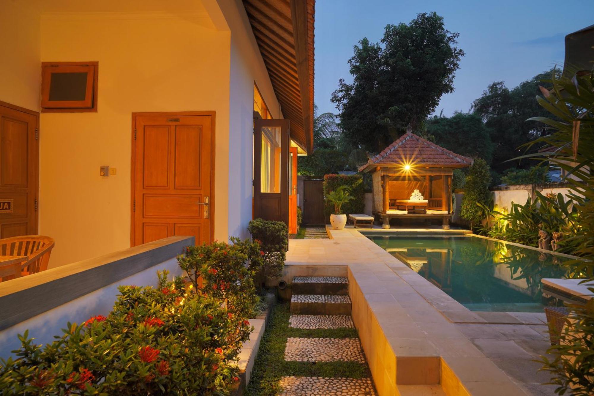 Villa Seruni Lovina Екстер'єр фото